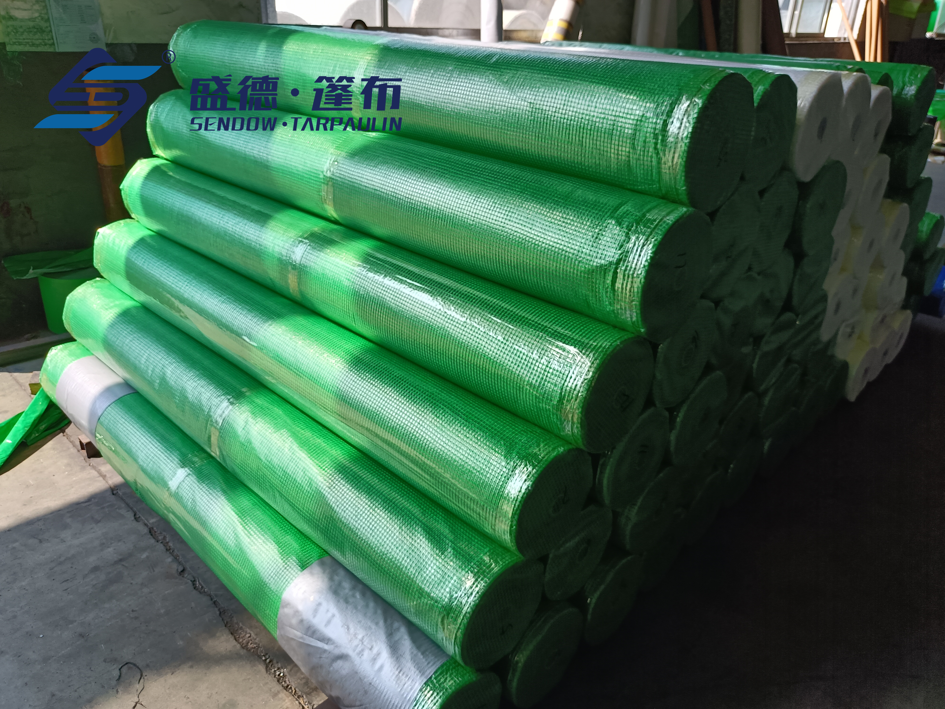 Tarp de leno verde